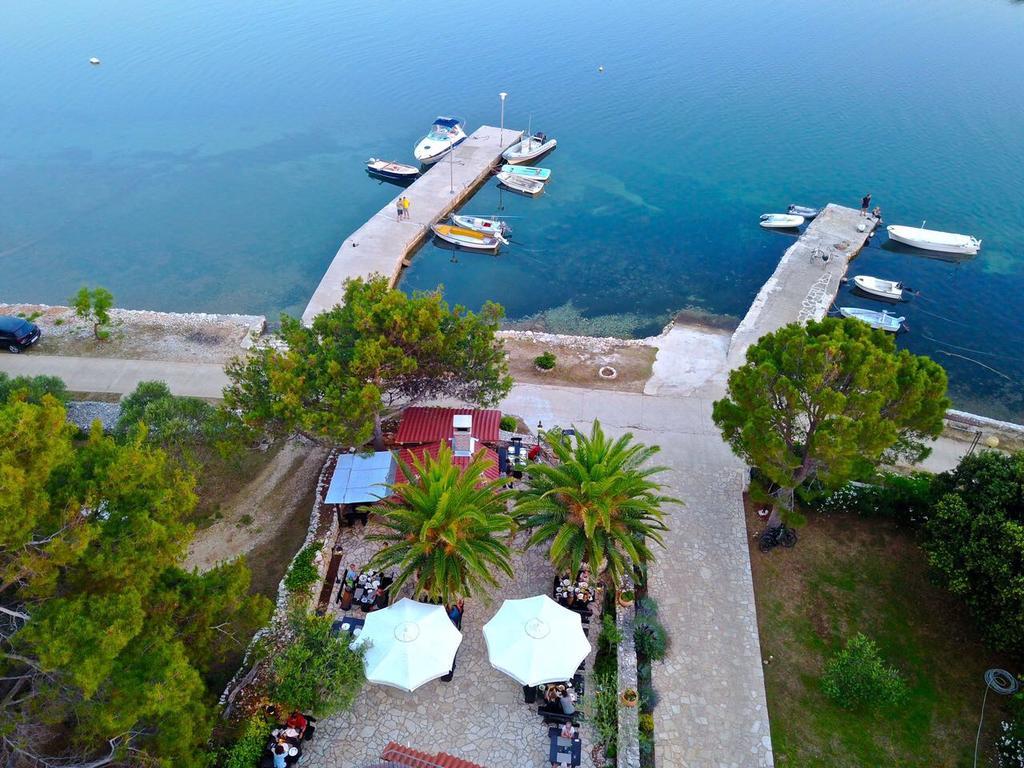 Gorgonia Suites In Verunić Dış mekan fotoğraf